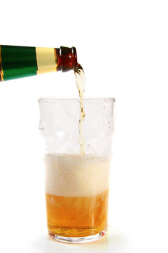 杯啤酒