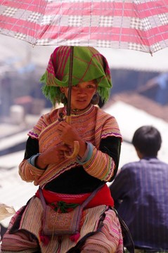 花的苗族婦女
