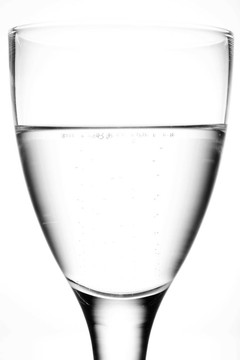 水