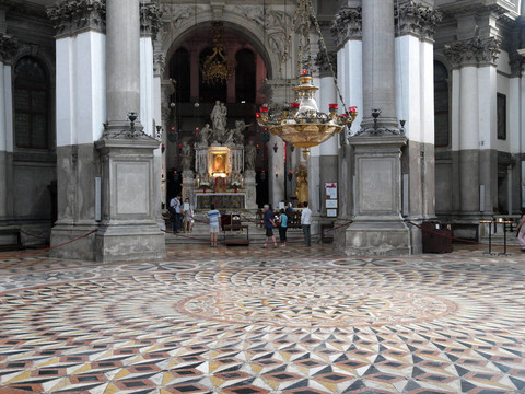 Santa Maria Della慰問了感謝或提供的Virgin Mary對他瘟疫了幾乎三分之一的威