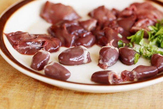 鮮乳鴿的內(nèi)臟