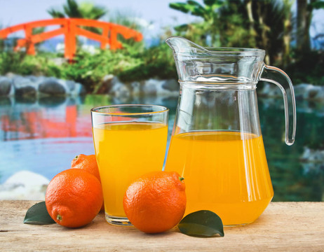 Tangerine夜店和果汁