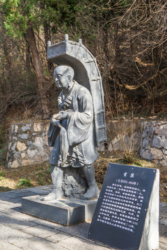 唐僧玄奘雕像