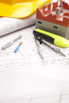 在圖紙上建造工具