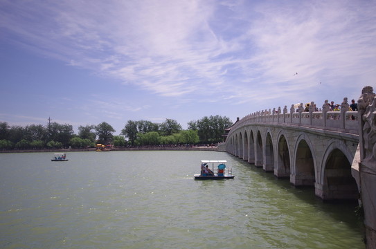 十七孔橋