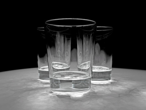 空的玻璃杯
