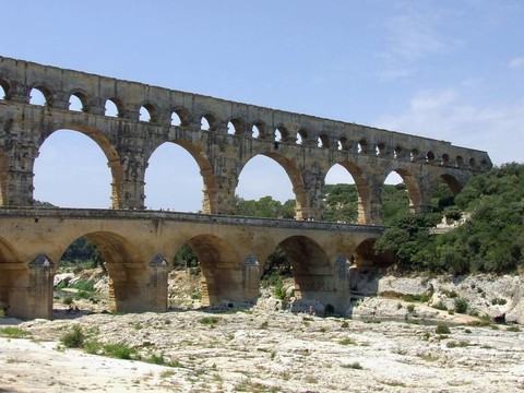 在法國加爾橋