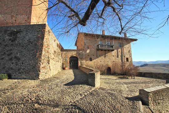 城堡Serralunga D Alba。Piedmont；意大利北部。