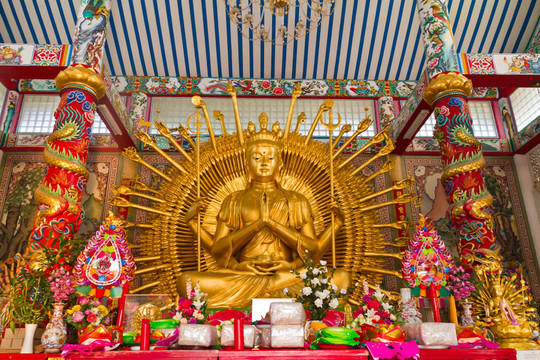 Bodhisattva Guan Yin雕像