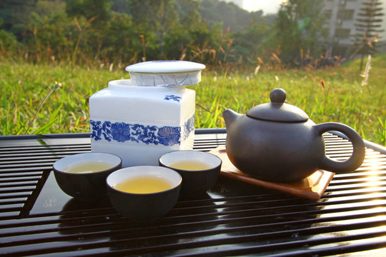 陽光下的中國茶具