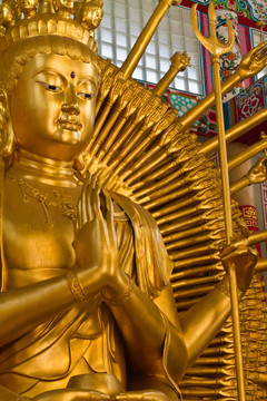 Bodhisattva Guan Yin雕像