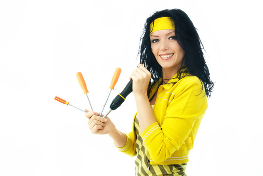 黑發(fā)女人用螺絲刀
