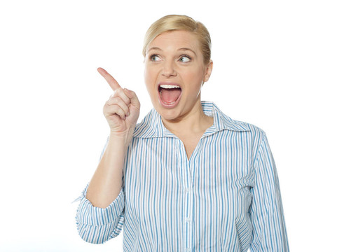 興奮的女企業(yè)高管指著
