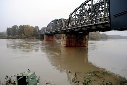 鐵路橋