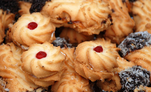 cupcakes.cakes；