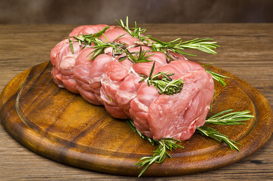 烤牛肉上切板