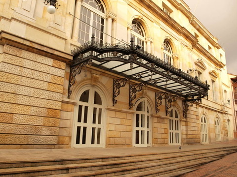 對neoclassica劇場建筑