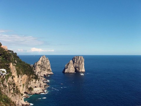 卡普里島