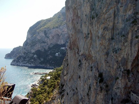 卡普里島