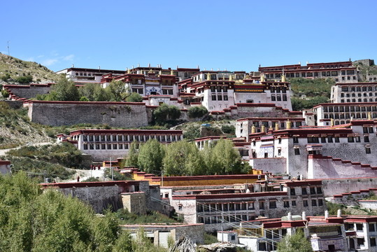 甘丹寺
