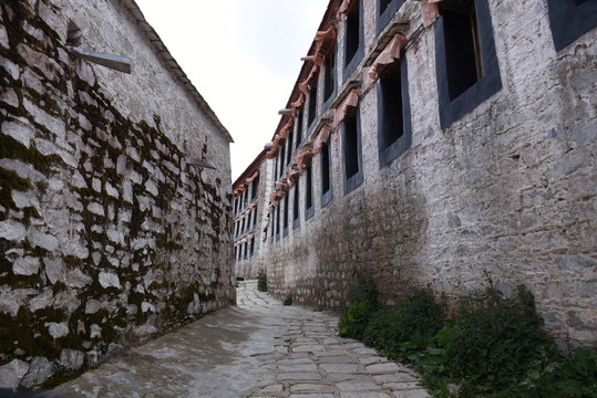 甘丹寺