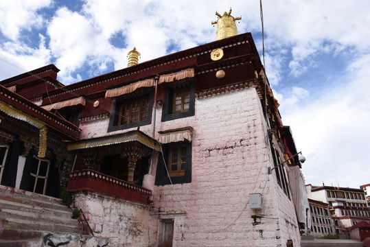 甘丹寺