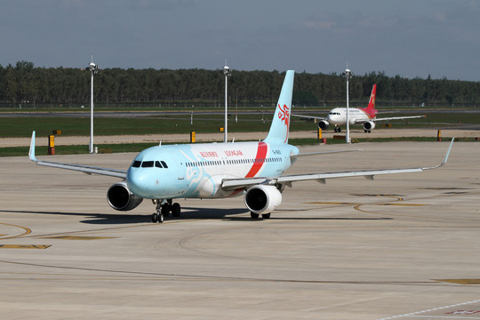 長龍航空 客機(jī)