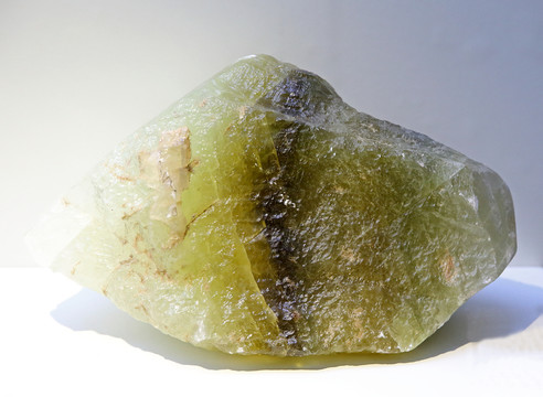 玻璃光澤綠石英
