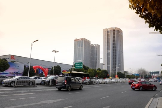城市道路 交通 車輛