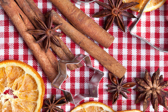 柑橘肉桂和Anise