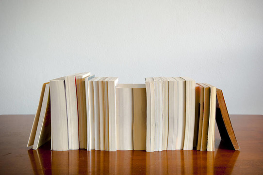 一排書