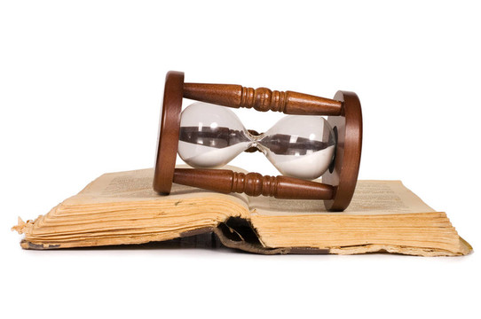Hourglasses和書白色隔離
