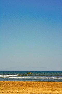 雙體帆船和島