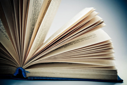 打開的書