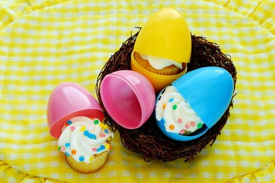 Cupcakes Hatch從復(fù)活節(jié)彩蛋