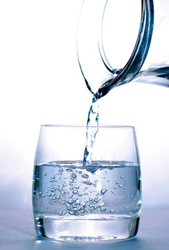 水和壺玻璃