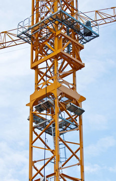 起重機(jī)在天空