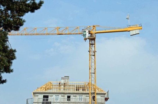 建筑與起重機(jī)建筑