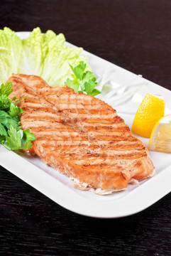 烤鮭魚排