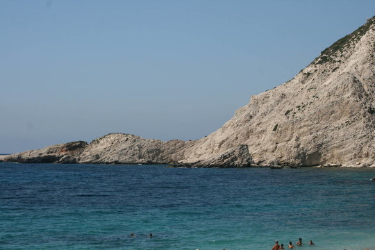 海岸的懸崖Petani；Kefalonia