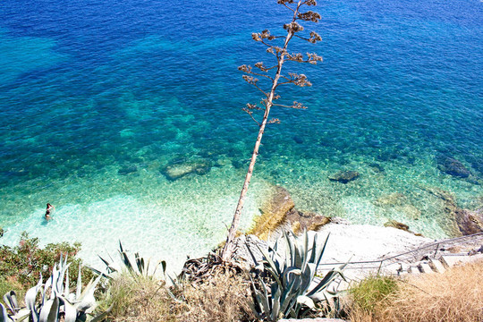 Agia Efimia海灘；Kefalonia