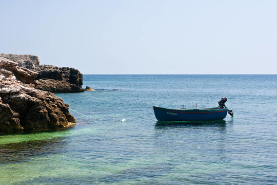 海上船