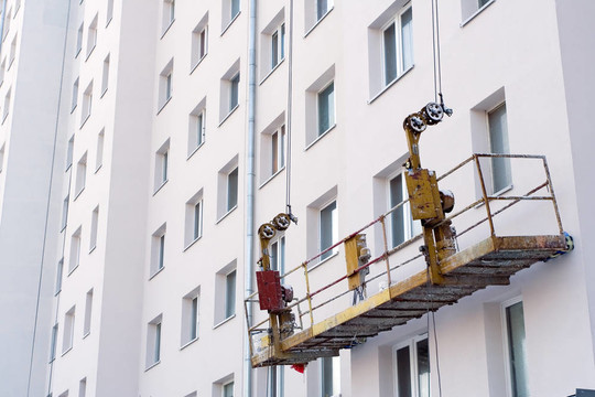 房屋建筑工地空電梯