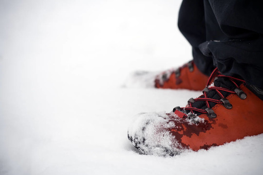 雪地徒步鞋