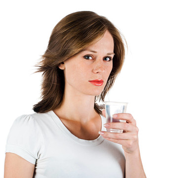 女子的飲用水
