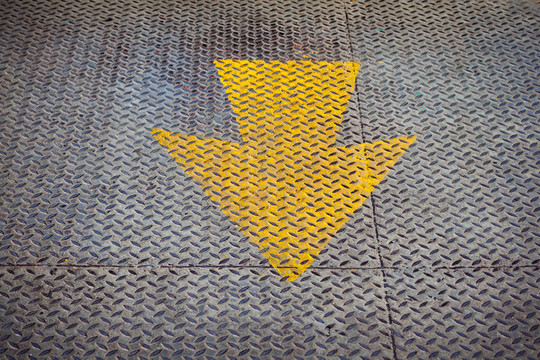 黃色箭頭
