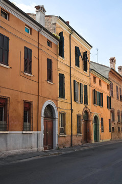 小巷。Ferrara。Emilia Romagna。意大利.