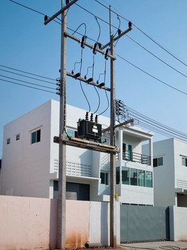 電桿和變壓器