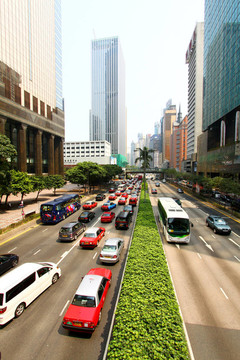 在香港繁忙的公路交通