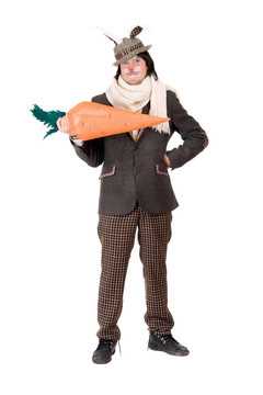 微笑的年輕人與carrot
